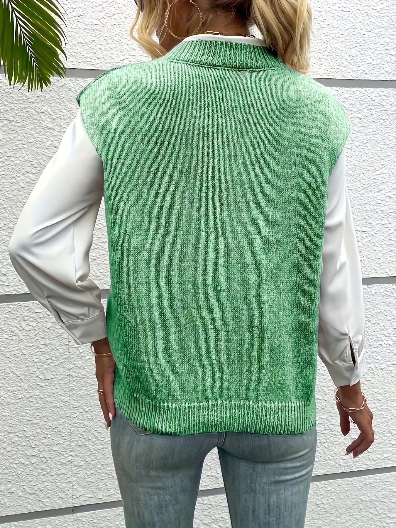 Carolin | Damen Strickweste mit V-Ausschnitt