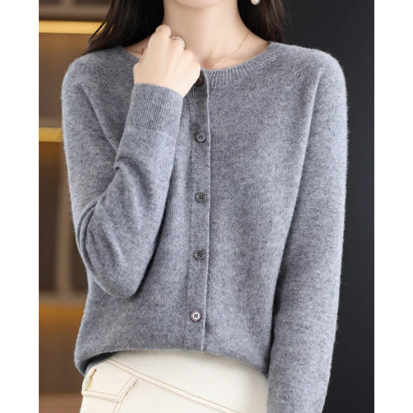 Marion | Damen Herbst Wollstrickjacke mit Knöpfen
