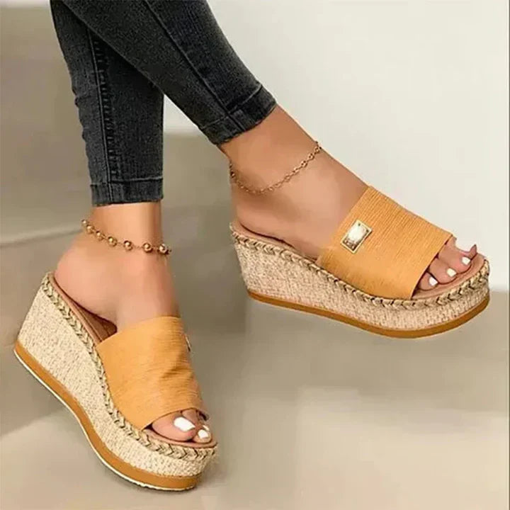 Gabriela | Damen Schnallen Slingback Niedrige Absatz Schuhe