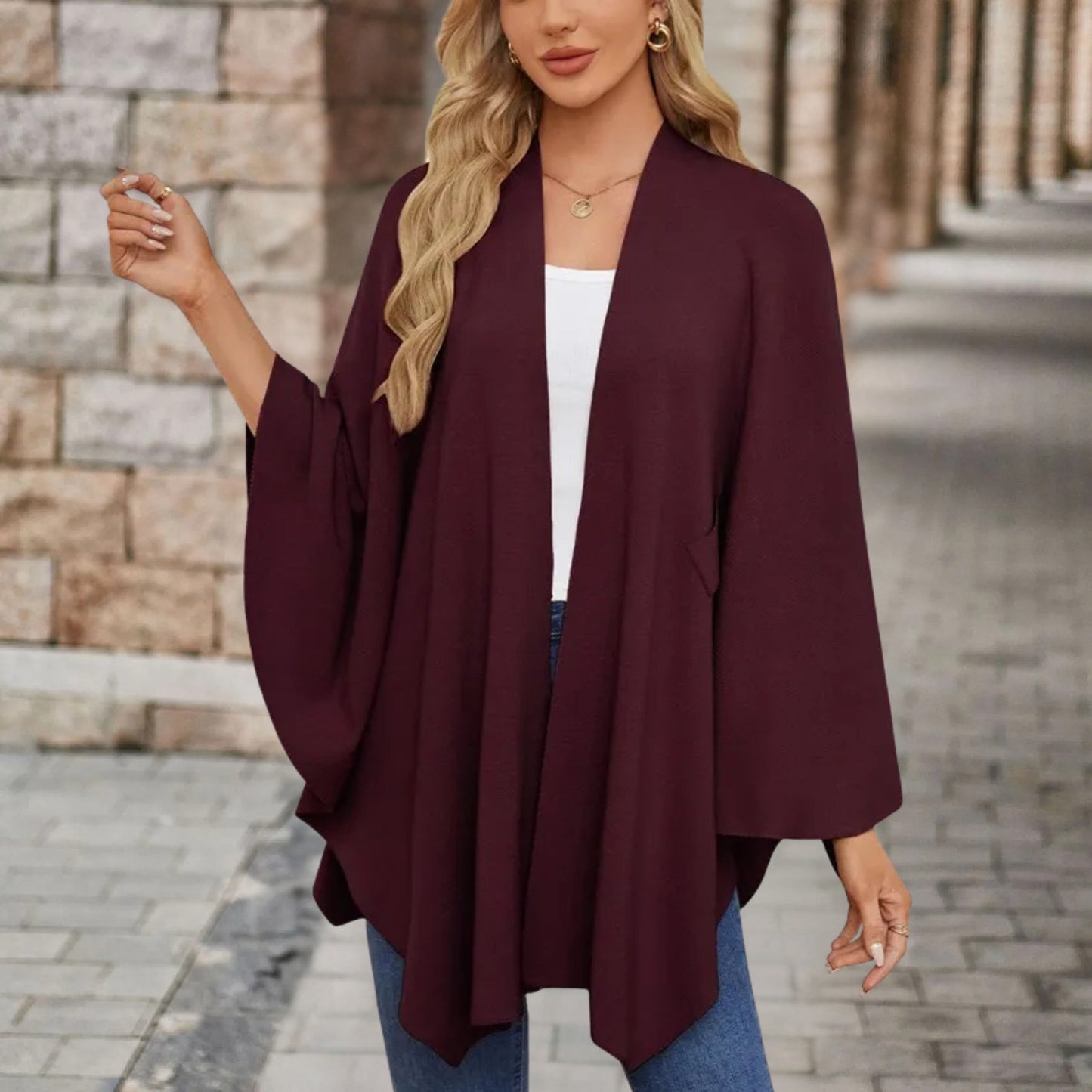 Bettina | Damen Oberteil im Cape-Stil mit Frontknoten