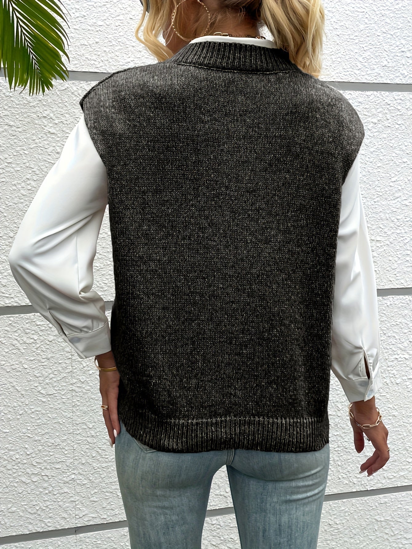 Carolin | Damen Strickweste mit V-Ausschnitt