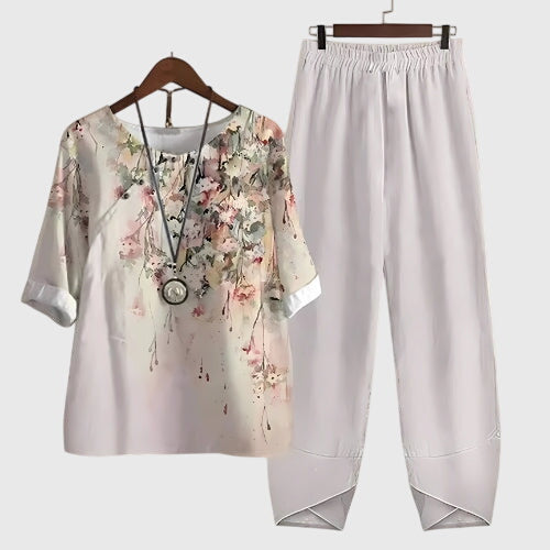 Julia | Damen Locker Geschnittenes Outfit-Set mit Schmetterlingsmotiv