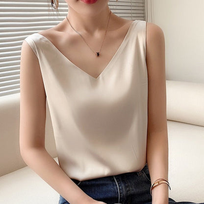 Beatrice | Damen Satin-Top mit tiefem V-Ausschnitt und Drapierung