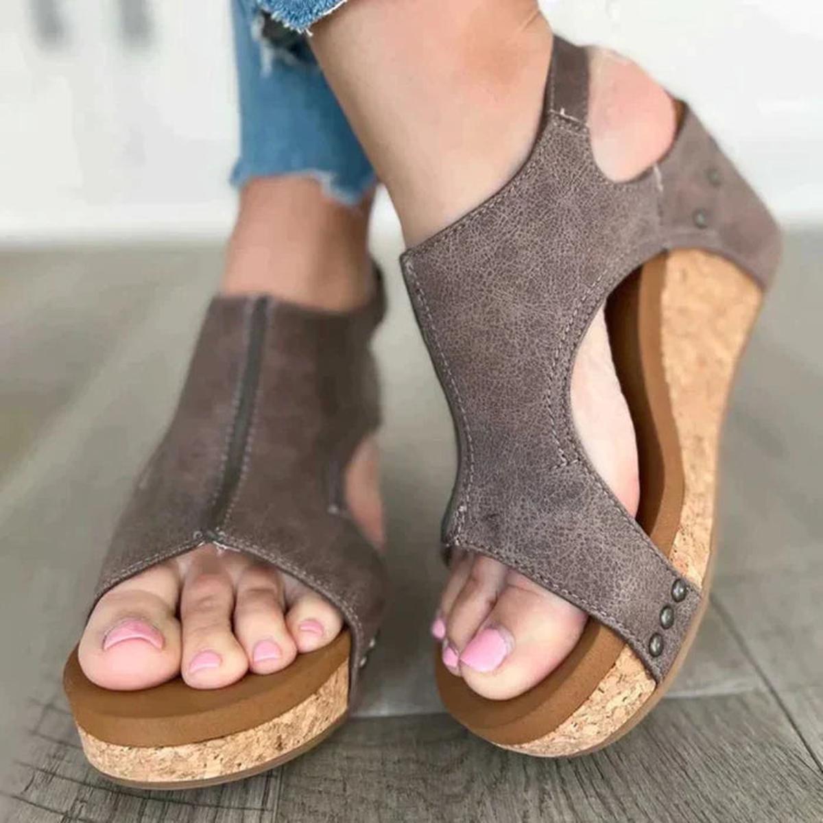 Daniela | Damen Sandalen mit Ausschnitt-Design und Kork-Absatz