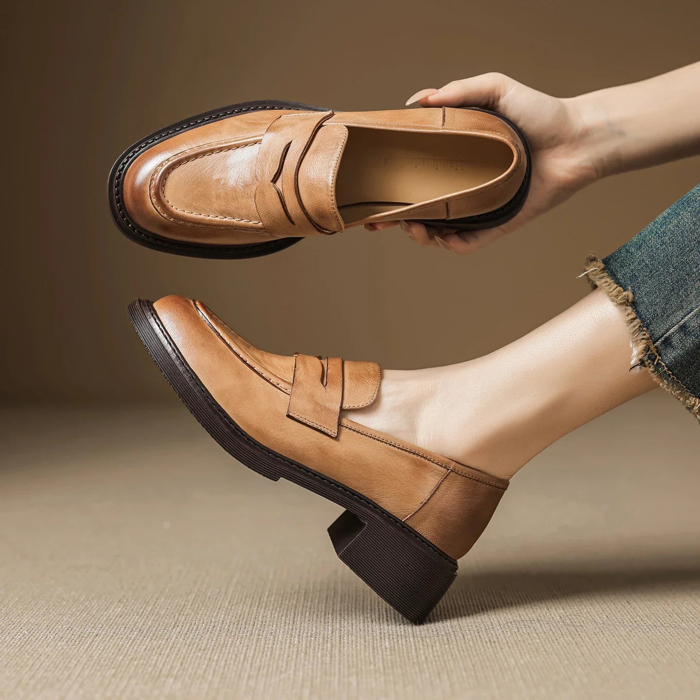 Natalie | Klassische Damen Leder T-Riemchen Schuhe