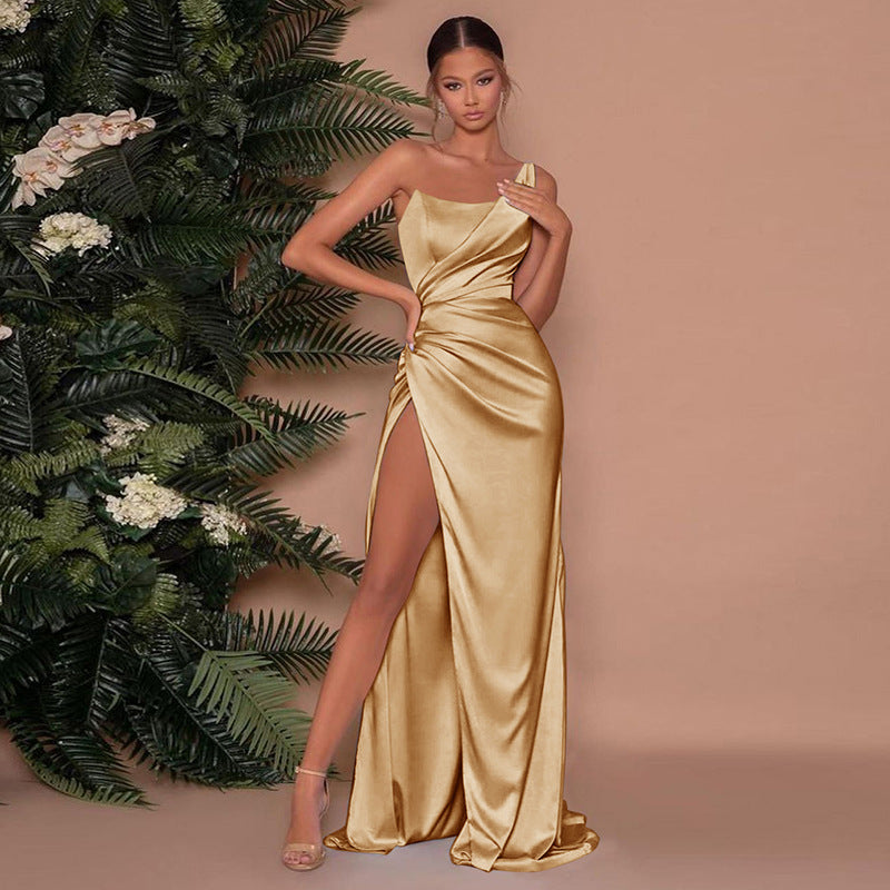 Emma | Damen Satin-Maxikleid mit Ein-Schulter-Design für Hochzeitsgäste