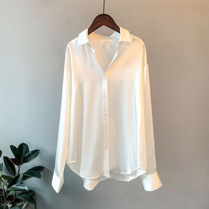 Angela | Damen Bluse mit lockerer Passform und Knopfleiste