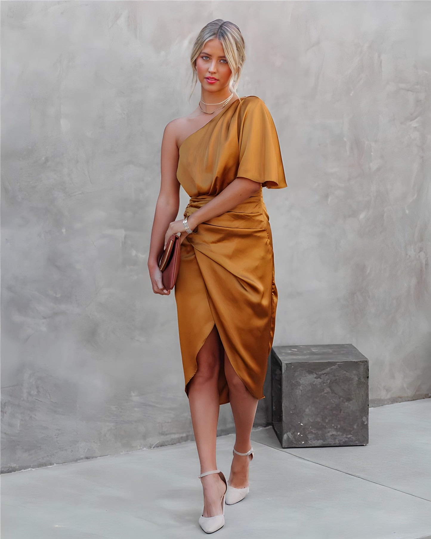 Felicia | Damen Satin-Kleid mit Ein-Schulter-Design und Seitenschlitz