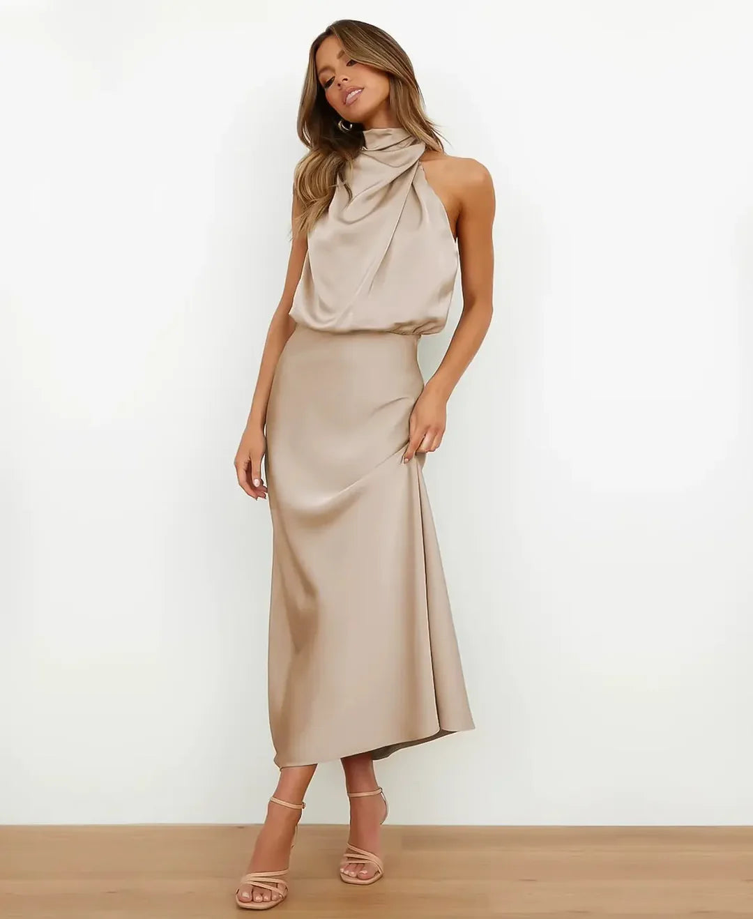 Beatrice | Damen Maxikleid mit Drapierung und Neckholder-Ausschnitt