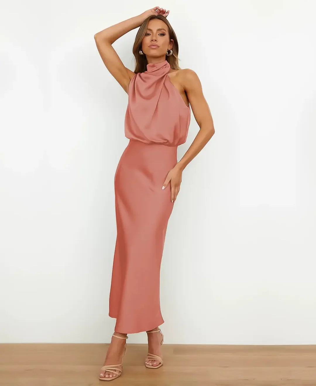 Beatrice | Damen Maxikleid mit Drapierung und Neckholder-Ausschnitt