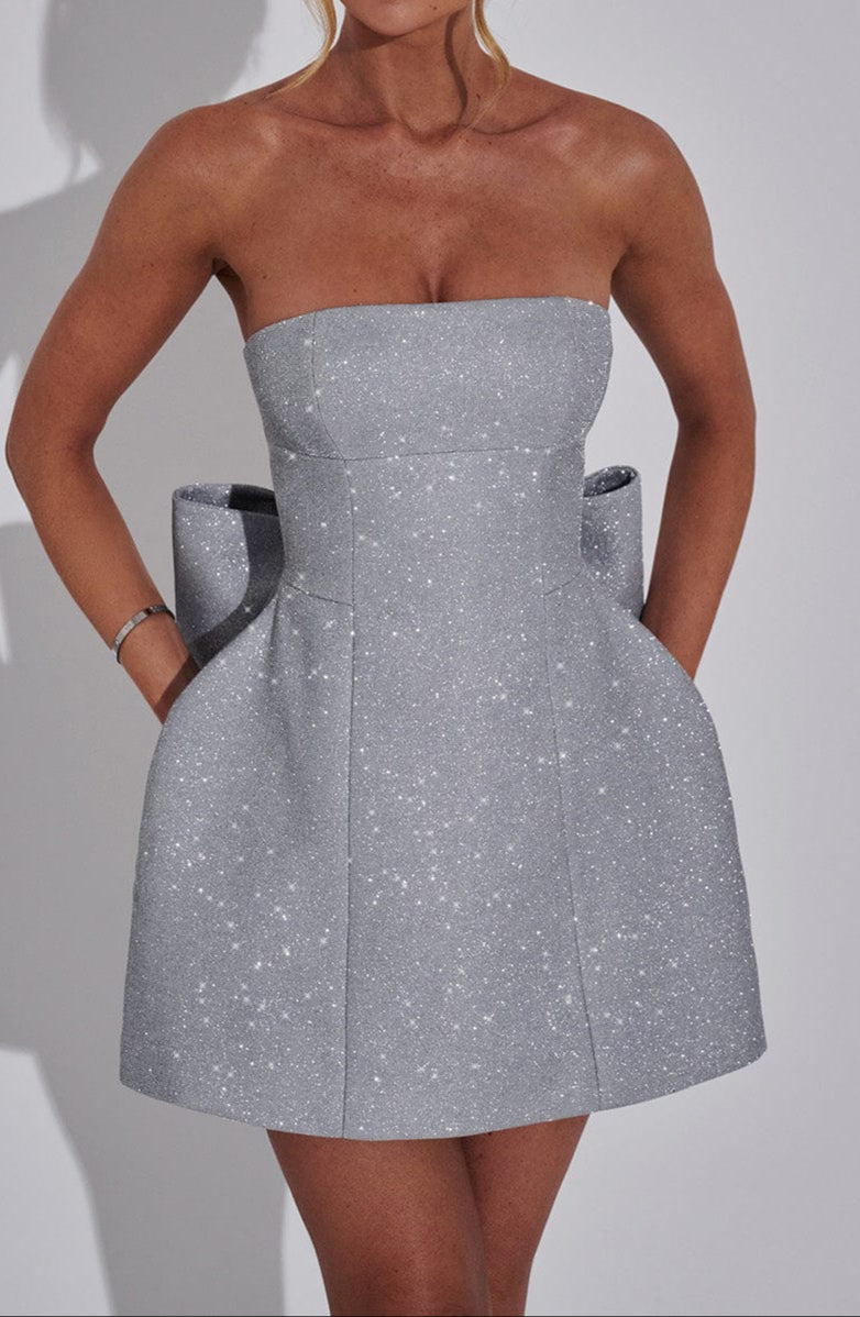 Isabella | Damen Minikleid mit Statement Glitzer Schleifendetails