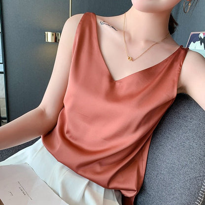 Beatrice | Damen Satin-Top mit tiefem V-Ausschnitt und Drapierung