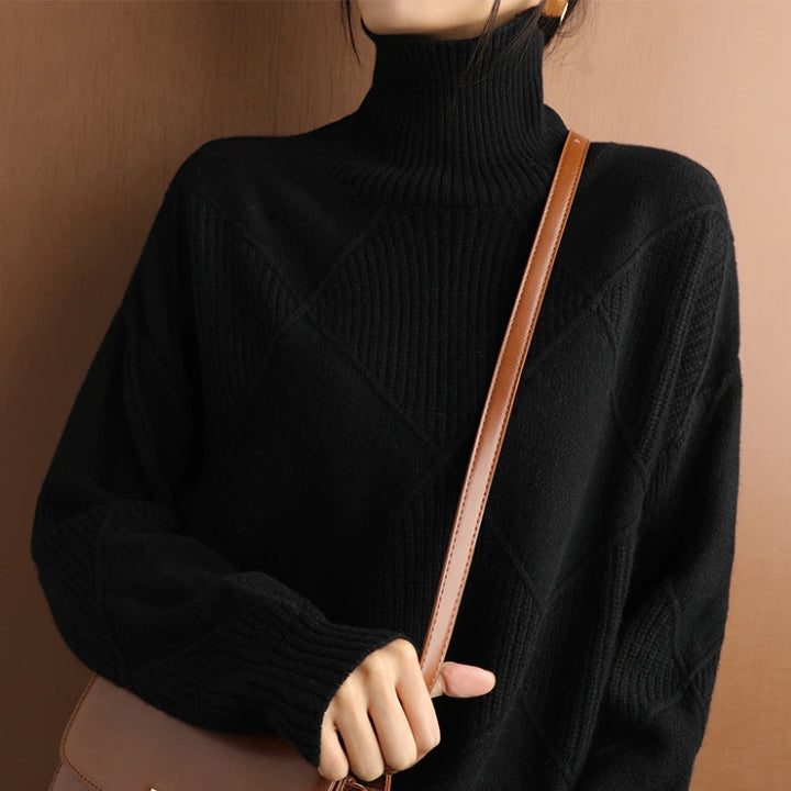 Petra | Damen Strickpullover mit Hohem Kragen und Rautenmuster