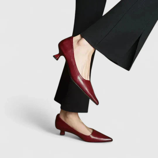 Julia | Damen Klassische Pumps mit spitzer Zehenpartie und niedrigem Absatz