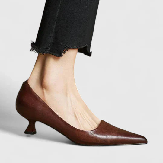 Julia | Damen Klassische Pumps mit spitzer Zehenpartie und niedrigem Absatz