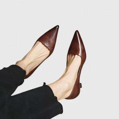 Julia | Damen Klassische Pumps mit spitzer Zehenpartie und niedrigem Absatz