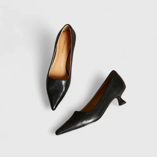Julia | Damen Klassische Pumps mit spitzer Zehenpartie und niedrigem Absatz