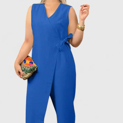 Johanna | Damen Ärmelloser Jumpsuit mit V-Ausschnitt und Gürtel