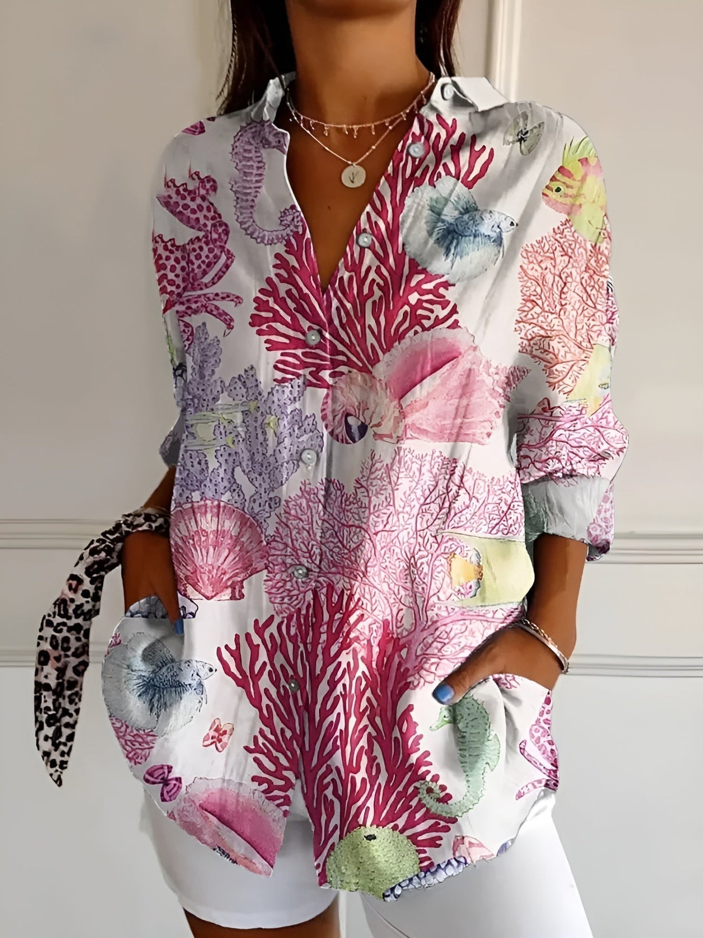 Greta | Damen Oberteil mit Blumenmuster und Knopfleiste vorne